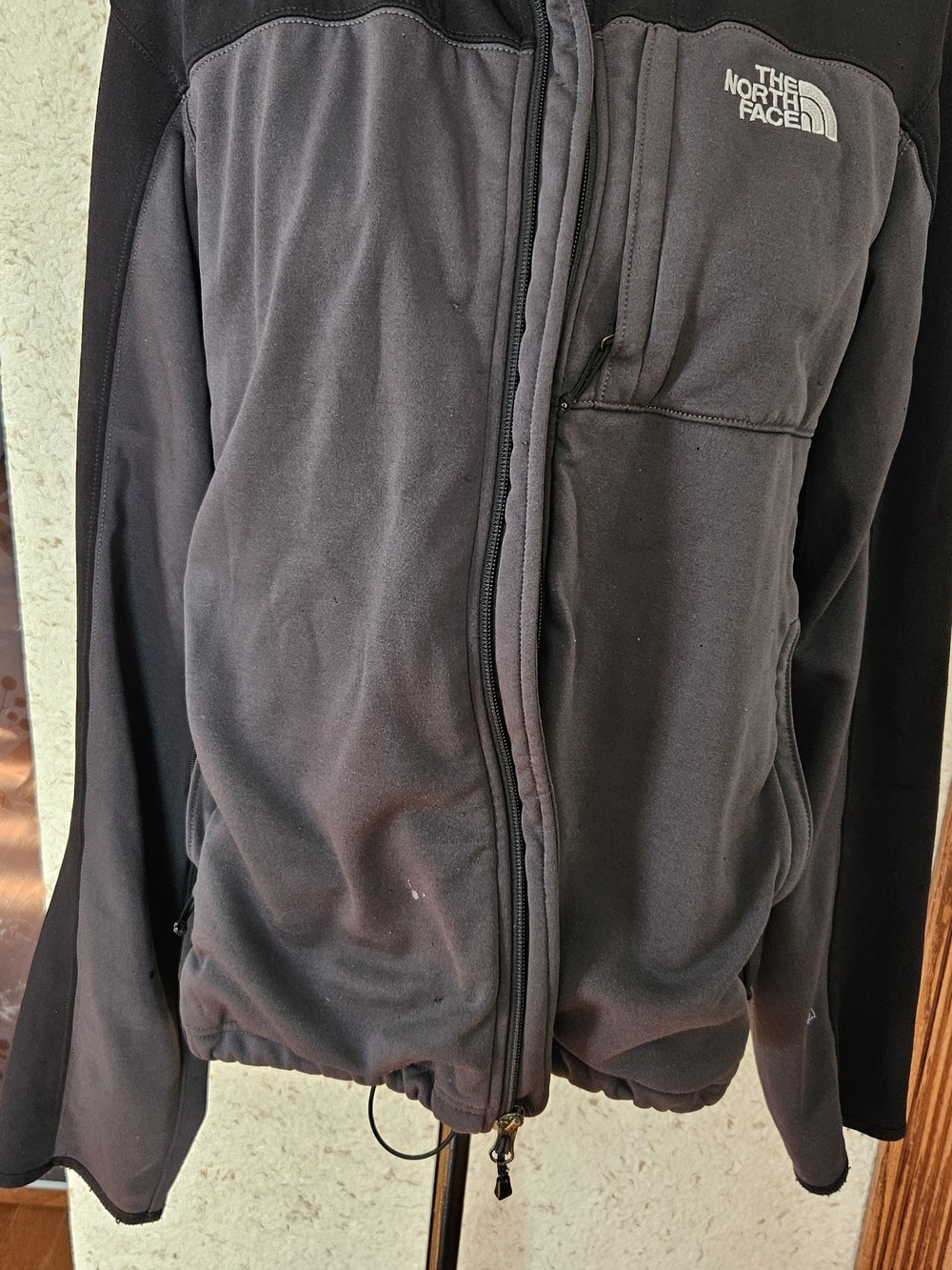 The North Face Men's Black & Charcoal Bomber-Style Fleece Jacket